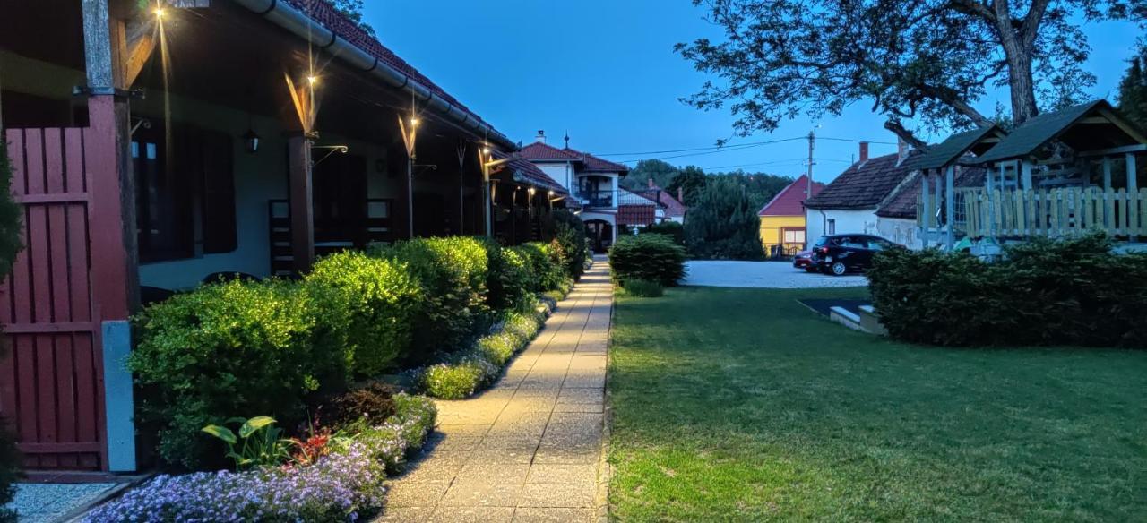 Apartamento Aurora Ház Zalakaros Exterior foto